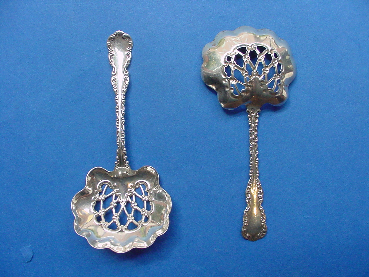 Whiting Louis XV Sterling Silver Olive Fork with Swirls and